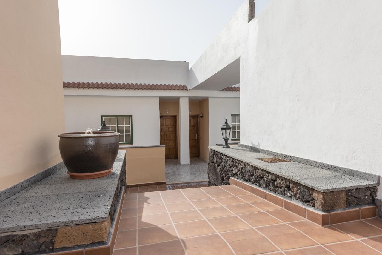 Apartamentos Las Casitas Frontera Eksteriør billede